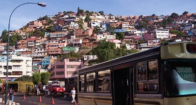 В Венесуэле на неделю отменят занятия в учебных заведениях из-за выборов