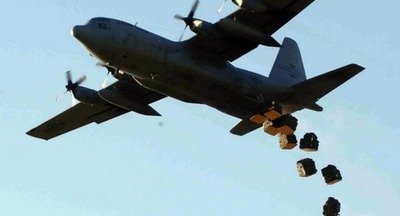 Военный вертолет сбросил боеприпасы на крышу школы в Техасе