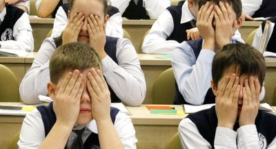 В Чувашскую школу приняли учителя без образования, который избивал учеников