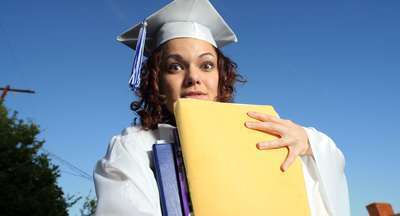 Госдума рассмотрит законопроект о запрете рекламы услуг по написанию курсовых, дипломных и научных работ