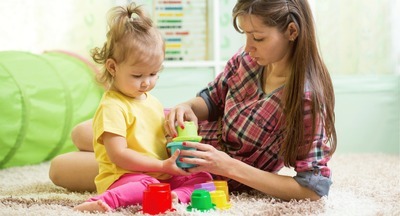 Правительство решило оставить сертификацию нянь необязательной