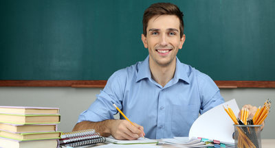 Молодые учителя бегут из школы