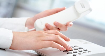 Начала работу горячая линия Рособрнадзора по вопросам приема в вузы абитуриентов с ОВЗ