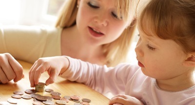 Власти РФ предложили выплачивать пособие на детей до семи лет