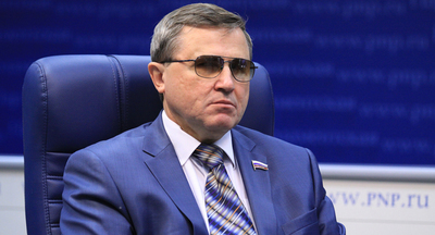 Олег Смолин: Переход на «двенадцатилетку» может повлечь снижение уровня образования в стране 