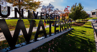 Первокурсникам канадского Университета Уотерлу вручат антистресс-аптечки