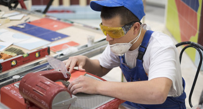 Шефство над выпускниками