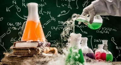 Выпускники стали чаще выбирать естественно-научные предметы для сдачи ЕГЭ