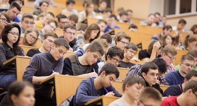 Рособрнадзор отверг обвинения в непрофессионализме экспертов по аккредитации вузов