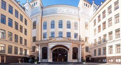 В Общественной палате РФ обсудили роль учебника в современном образовании