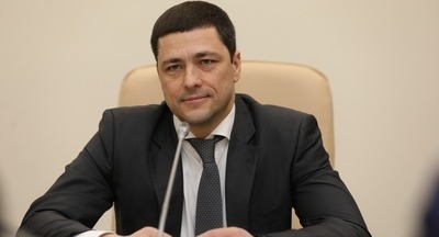 Из положения об общественных помощников псковского губернатора убрали требования об образовании