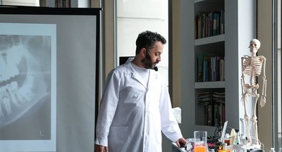 Илья Колмановский: «Школа должна постараться сделать так, чтобы класс не был местом коллективной пытки»