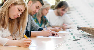 «Если бы школьники могли сдавать экзамены онлайн, это дало бы им возможность делать это тогда, когда они готовы»