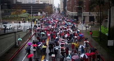 В Лос-Анджелесе впервые за 30 лет учителя вышли на забастовку 