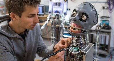 Владимир Мау: Успешные люди очень часто не работают по специальности