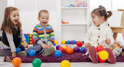 Элли Сингер: «Взрослым сложно играть с детьми, потому что взрослые не умеют ждать»