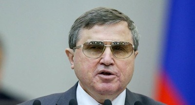 Олег Смолин: «Надо сократить объем материалов школьной программы, чтобы не перегружать детей»