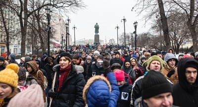 В Москве около тысячи человек вышли на «Марш материнского гнева»