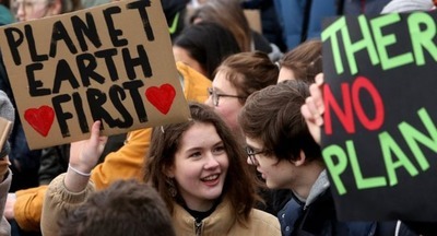 Могут ли школьники пропускать уроки ради участия в акциях протеста?