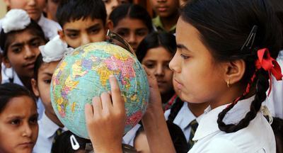 В индийских школах будут изучать йогу и искусственный интеллект