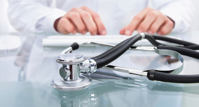 Прокуратура просит наказать учителя и врача, не вызвавших скорую травмированному школьнику