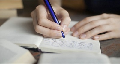 Театр жив, бессмертие народа, товарищ книга и громкое слово экология: темы Всероссийского конкурса сочинений