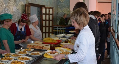 В российских школах с 1 мая запустят мониторинг качества питания