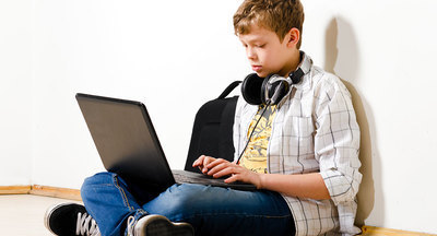 Ольга Васильева: Российские подростки в среднем ежедневно проводят за экраном 6–7 часов