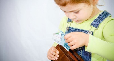 Минпросвещения научит детей считать деньги