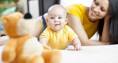 Минтруд проработает вопрос об увеличении периода ухода за ребёнком, включаемого в стаж для назначения пенсии