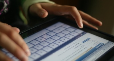 На Урале требуют наказать учителя за непристойные картинки в соцсети