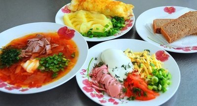 Казанские чиновники весь май будут питаться в школьных столовых на 69 рублей в день