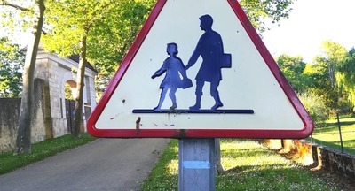 Зачем перелезать через забор: чему научили русские дети французов и чему не смогли научить