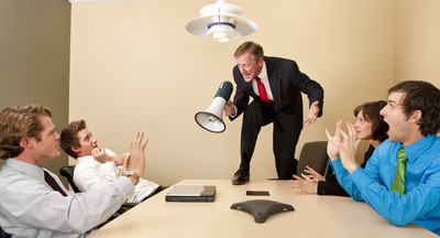 За что Дмитрий Медведев ругал правительство и губернаторов