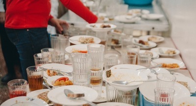  Школу оштрафовали на 30 тысяч за неудачный наклон парт и немытую посуду