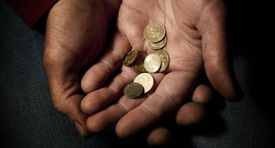 Реальные доходы россиян продолжат падение