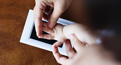 В Красноярском крае завуч школы сняла отпечатки пальцев у второклассников