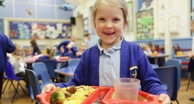 Законопроект о бесплатном питании в начальных классах подготовили в ГД
