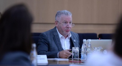 Школа перестает быть замкнутой и становится виртуальной