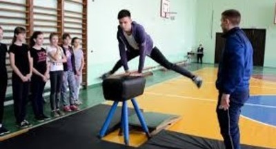 Под Новосибирском учитель чуть не оторвал ухо школьнику 