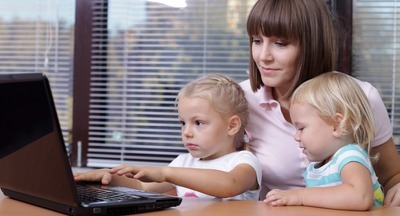 Минпросвещения объявило конкурс по созданию курсов для родителей с детьми до трех лет