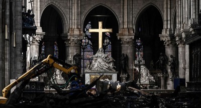 В школах у Нотр-Дама проведут очистку из-за риска заражения свинцом