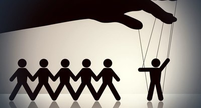 «Власть проваливает госэкзамен перед школьниками и студентами, а не наоборот»