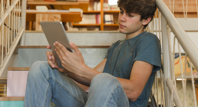 Столичные библиотеки оборудуют «умными полками»