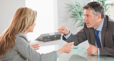 Фото в купальнике – разрешается! Для учителей составили кодекс поведения в соцсетях