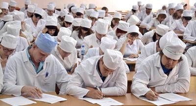 Минздрав прокомментировал идею распределения врачей после вуза