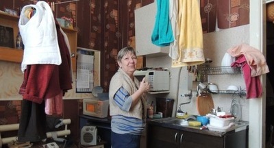 После публикации Aif.ru учитель, 20 лет прожившая в школе, получит жилье