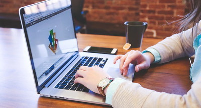 Москвички рассказали о популярных онлайн-услугах