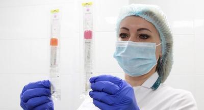 325 школьников в Волжском проверяют на коронавирус