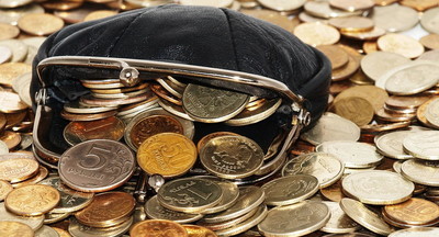 Базовые оклады введут для врачей, учителей и других бюджетников